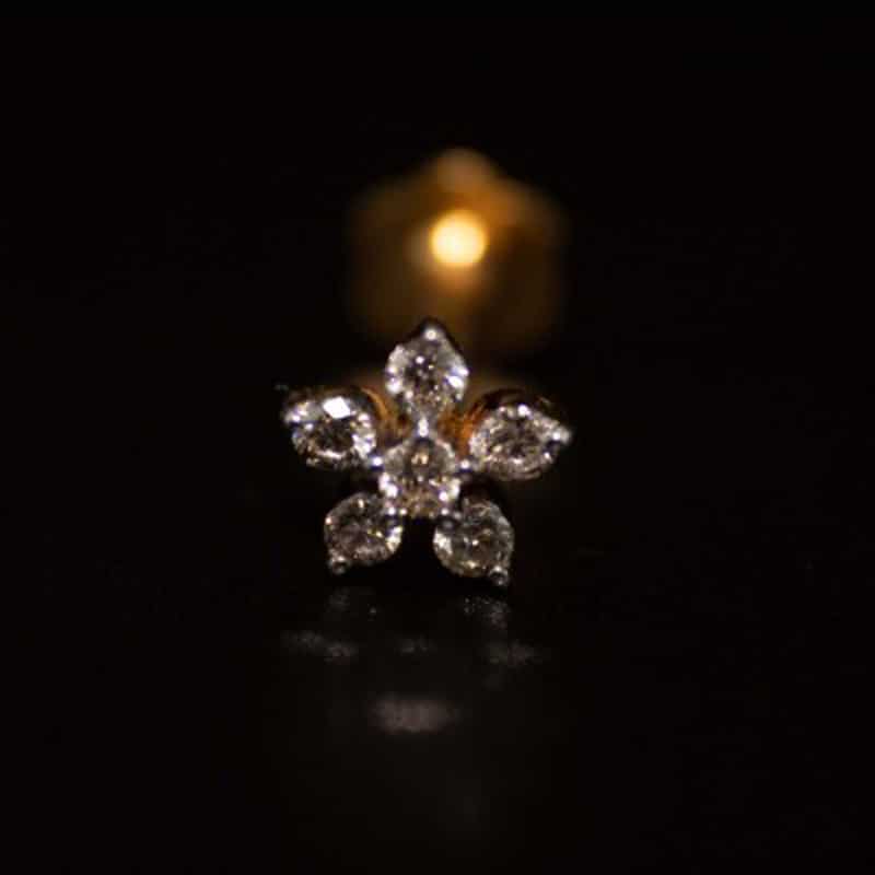 0.06 Ct 6-Stone Scatter Diamond Nose Pin - Image 2