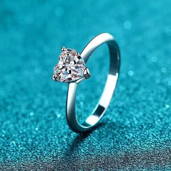 Diamond Cut Heart Shaped Finger Ring - Image 4